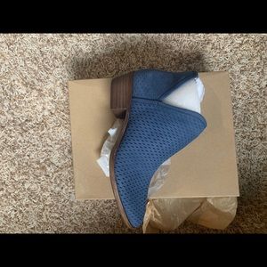 Lucky Bashina bootie NIB size 10